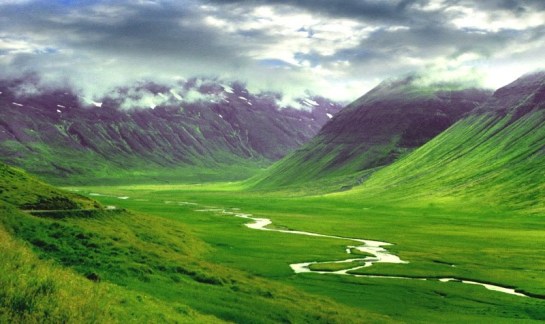 Iceland valley
